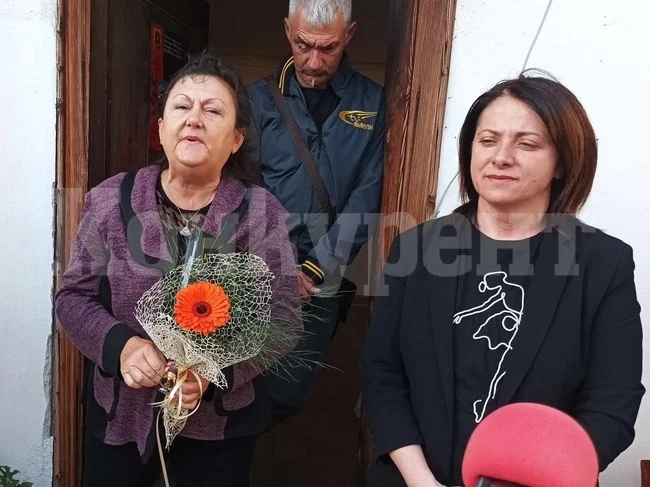 Близо 40 творби подредиха в изложба за Великден кърджалийски творци