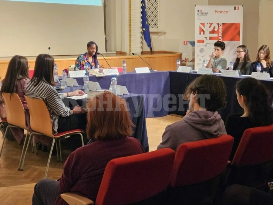 „Бди над нея“ от Жан-Батист Андреа е носителят на „Изборът на награда „Гонкур“ в България“