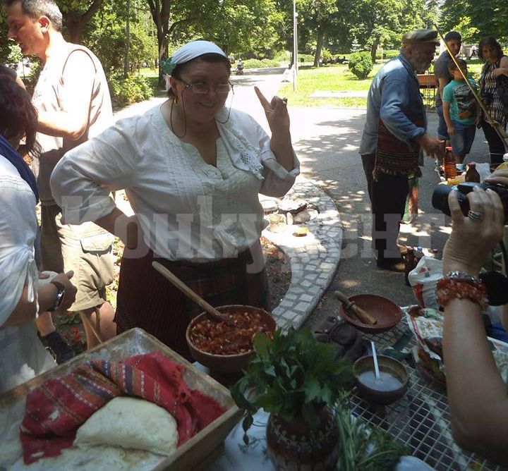 Най-вкусното на печеното агне  е … плънката   