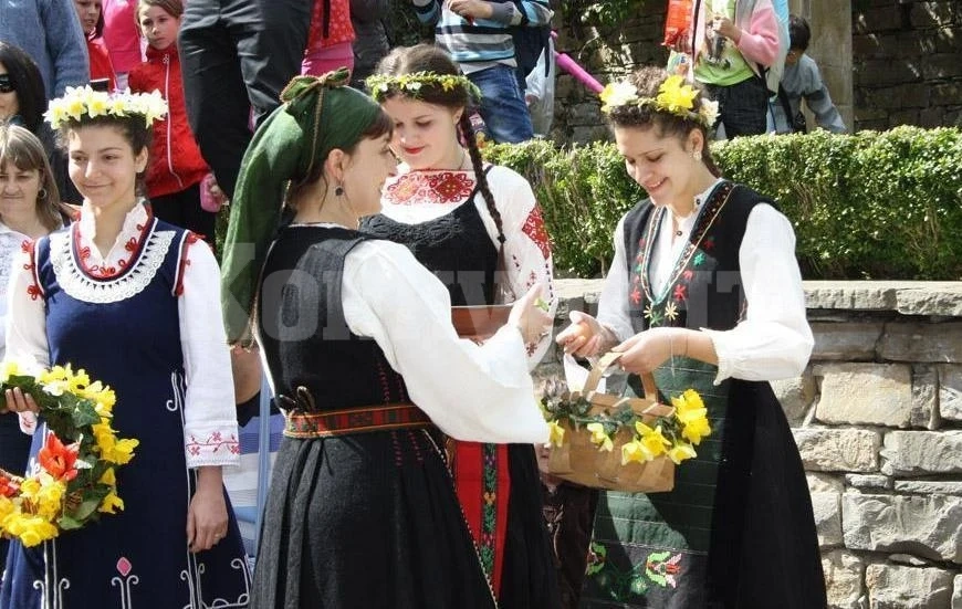 Лазаровден е! 72 ма души с името Лазар и Лазарина празнуват във Враца