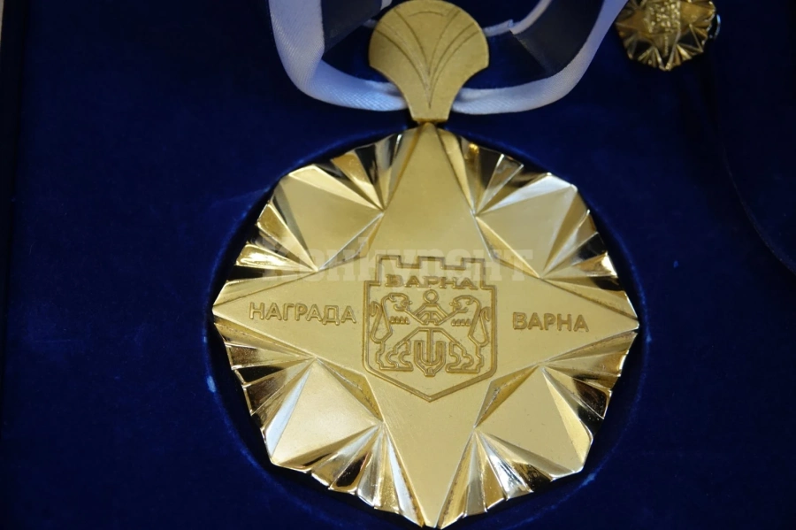 Награда „Варна“ в системата на образованието и науката тази година получават 21 личности и колективи