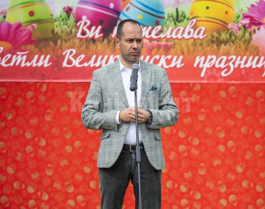 Стотици отбелязаха Лазаровден във Враца СНИМКИ
