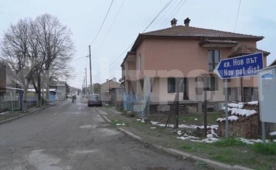 „Нов път“ готов за бунт заради извадените от квартала СИК-ове