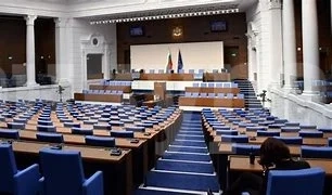 497 души в битка за 14 мандата от Северозапада