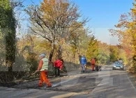 Жители на Вършец затварят републикански път, протестират заради лошото му състояние