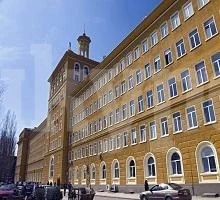 Факултетът по химия и фармация отваря врати