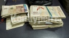 Задържаха столичанин, откраднал портмоне с 8000 лева и 170 евро, отвертка и черни текстилни ръкавици във Видинско