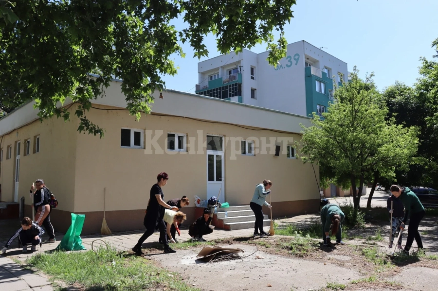 Козлодуй лъсна! Чистиха над 250 души СНИМКИ