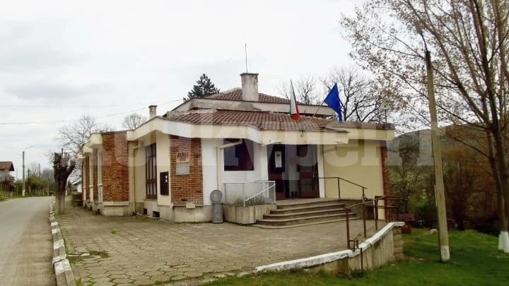 Двама са кандидатите за кмет на Крета