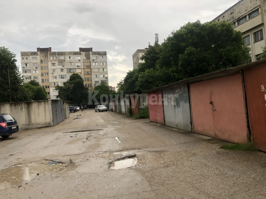 Обмислят идеи за изграждане на нови гаражни клетки в Дъбника 