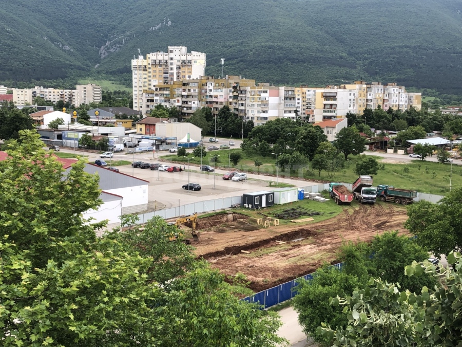 Врачани ще се радват на нов хипермаркет 