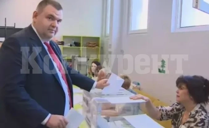 Делян Пеевски: Да има смиреност сред политиците за ново начало на България