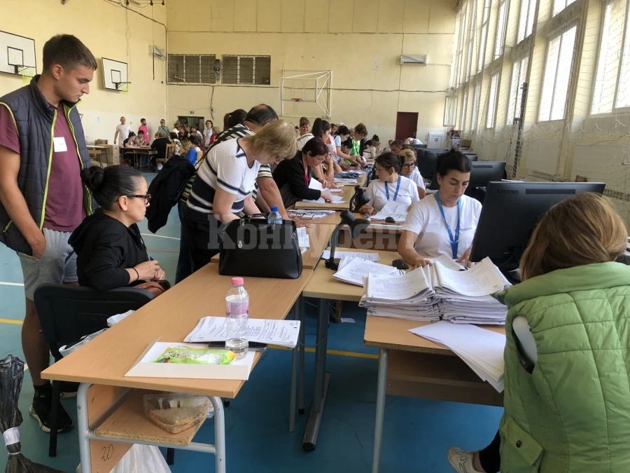 12 верни протокола отчитат РИК от 275 проверени СНИМКИ