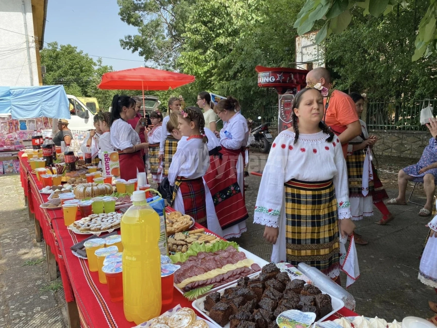 В село Иново празнуваха СНИМКИ