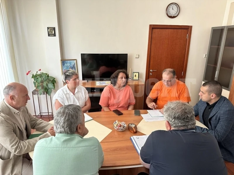 Областният управител Николай Николов настоява за спешни мерки за подобряването на инфраструктурата до контролно-пропускателните пунктове до АЕЦ \