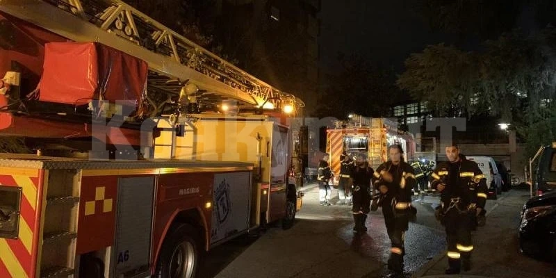 Пожар избухна в апартамент във Видин, 2 екипа огнеборци гасиха пламъците