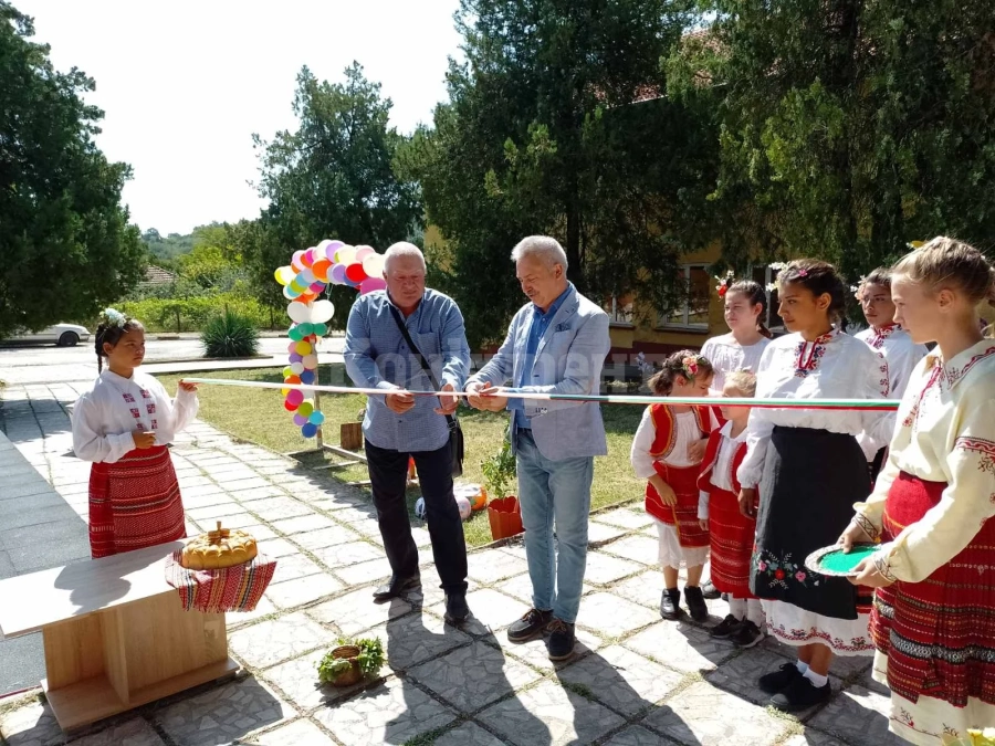 Децата на Винище вече си имат своя площадка