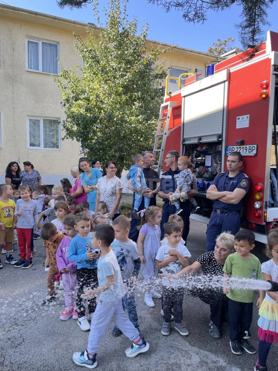 Продължават мероприятията за \