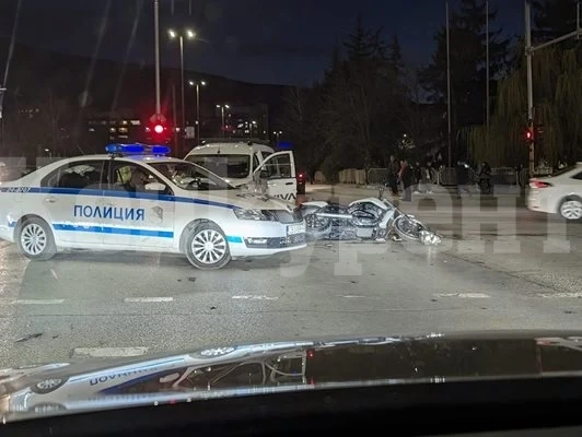 Кола блъсна велосипедист във Враца, единият се оказа надрусан