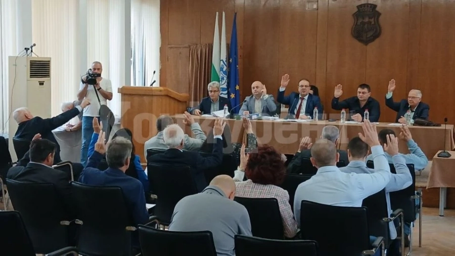 Историк и журналист са новите почетни граждани на Видин