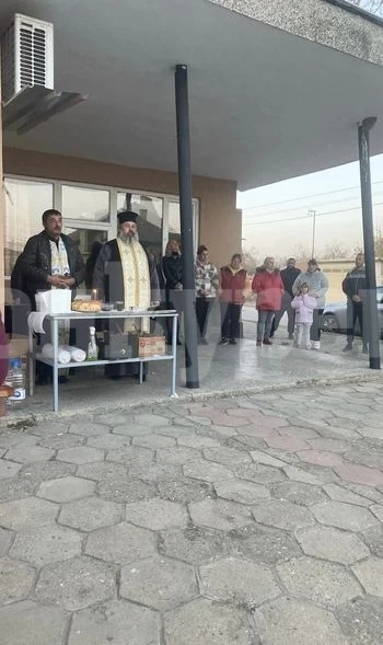Курбан за здраве и благоденствие събра жителите в Крива бара
