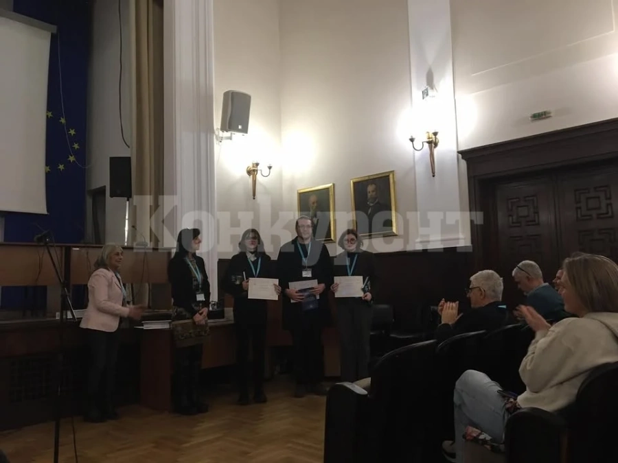 Престижна награда от БАН за ученички от ППМГ – Враца