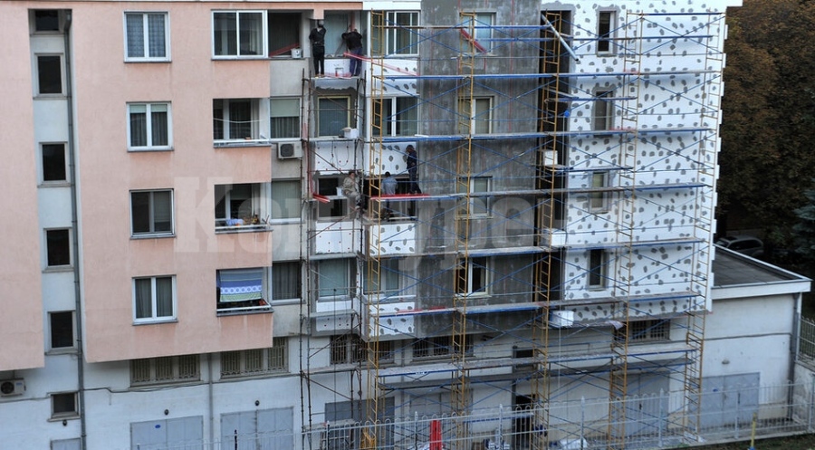 Подписват договорите за новото саниране до средата на януари