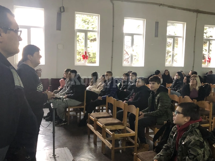 Полицаи говориха с ученици в Берковица за домашното насилие