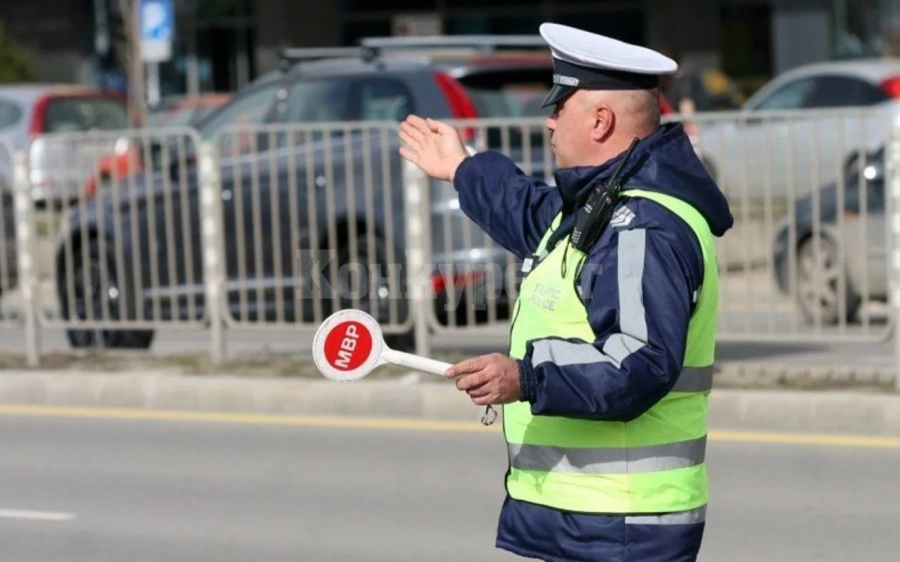 Над 130 автомобила са проверили екипите на „Пътна полиция“ в област Враца по време на студентския празник