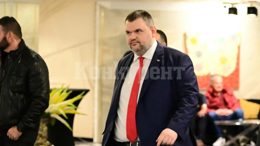 Пеевски: Аз с крадци, пудели и контрабандисти няма да участвам в правителство