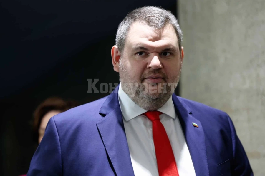 Пеевски: Призовавам всички областни управители, които са от ДПС, да напуснат още днес постовете си