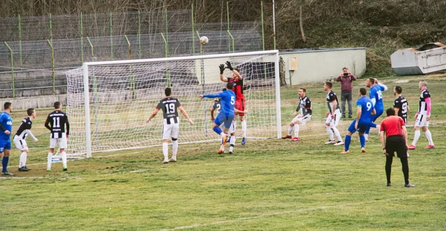 Локо (Мездра) би Бдин с дузпа
