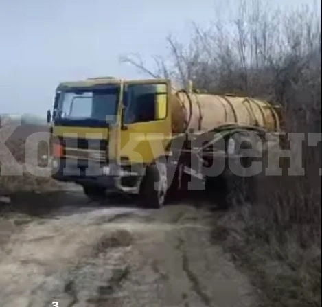 Камион изхвърля отпадъци на тайно място – глобите са сериозни! Вижте видеото!