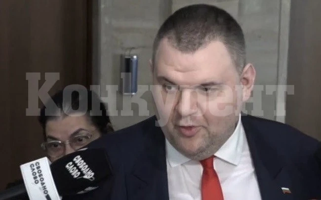 Делян Пеевски от парламента: Този бюджет е престъпен за пенсионерите, БСП са приключили ако го подкрепят!