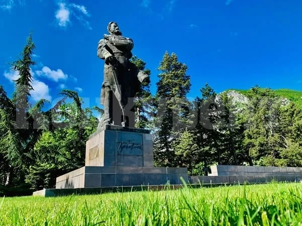 Започва ремонтът на паметника на Христо Ботев