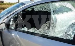 Потрошиха колата на врачанин