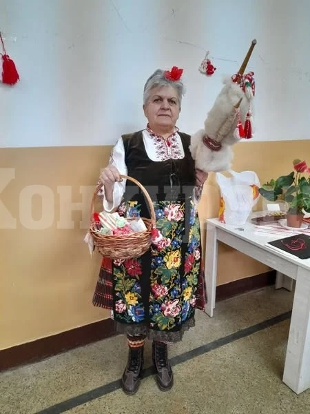 Баба Марта в Дом за пълнолетни лица с деменция в село Салаш
