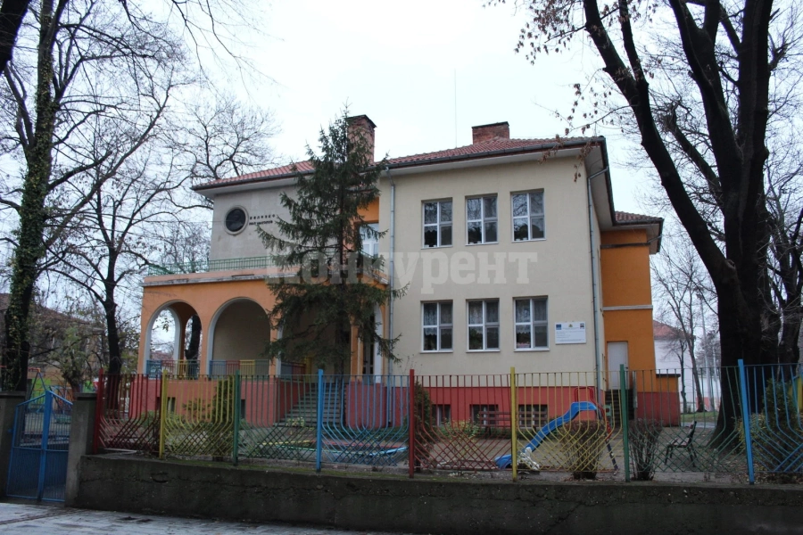 Стартира областен литературен конкурс „Мечтая да съм стихотворец“