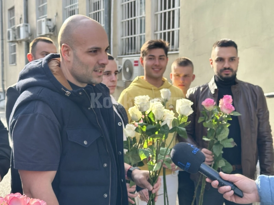 Жест на съпричастност: Цветя и подкрепа за дамите в КОЦ-Враца по повод 8 март