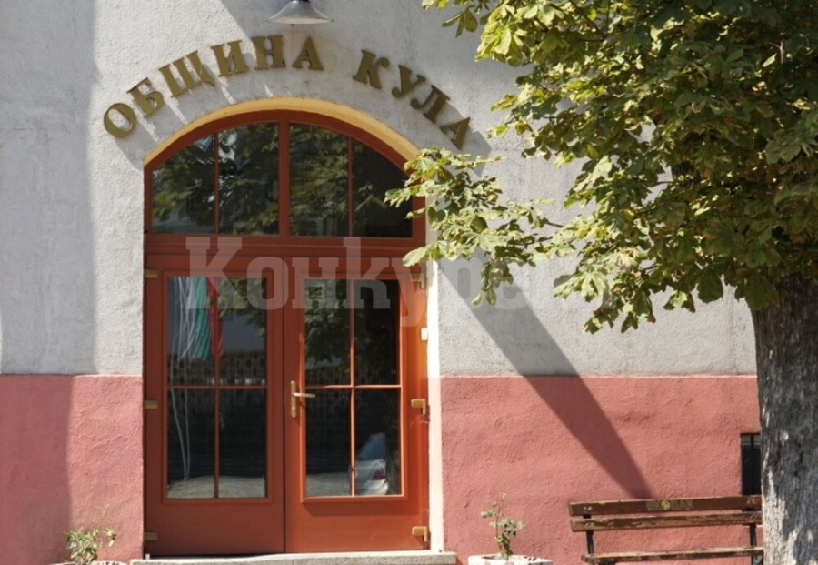 Кула е скована от  страх и омраза, общинската власт призовава към спокойствие