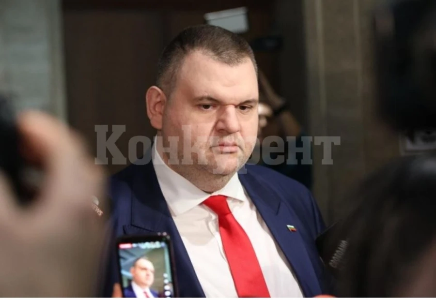 Политологът Любомир Стефанов: Пеевски е централна фигура в българския политически живот