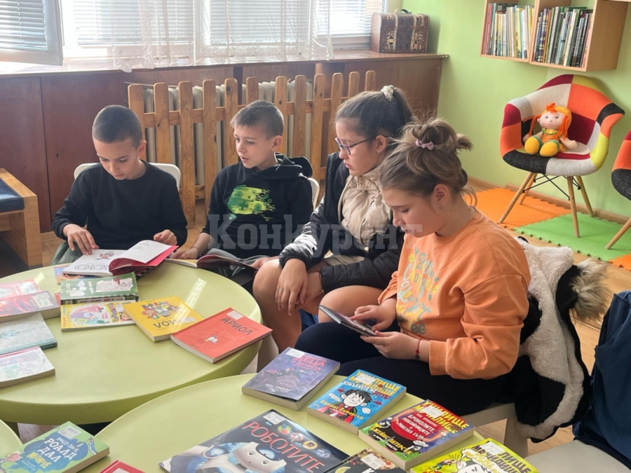 Ученици играят за „Най-четящ клас“