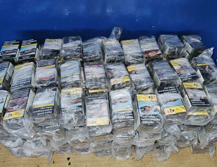 Откриха близо 50 000 къса цигари в ауспуха и други кухини на автомобил в района на Дунав мост – Русе