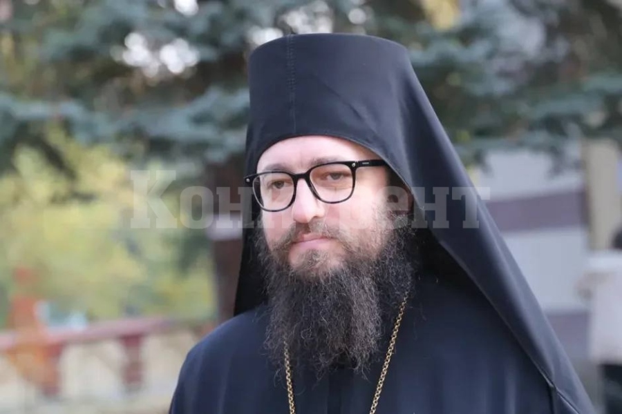 Негово Високопреосвещенство Видински митрополит Пахомий пристигат в Белоградчик