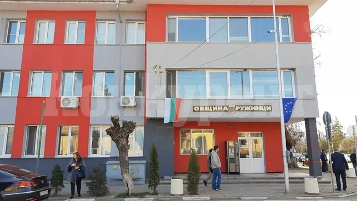 Общо 57 % от населението на община Ружинци си плаща данъците за битови отпадъци