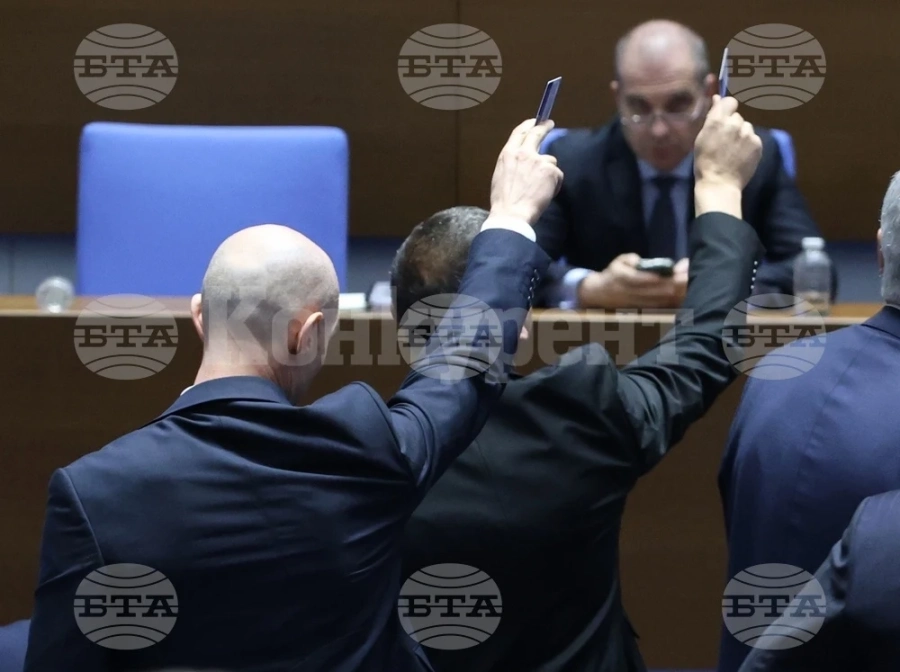 Депутатите приеха намаляването на прага за регистрация на фирмите по ДДС от 166 000 лв. на 100 000 лв.