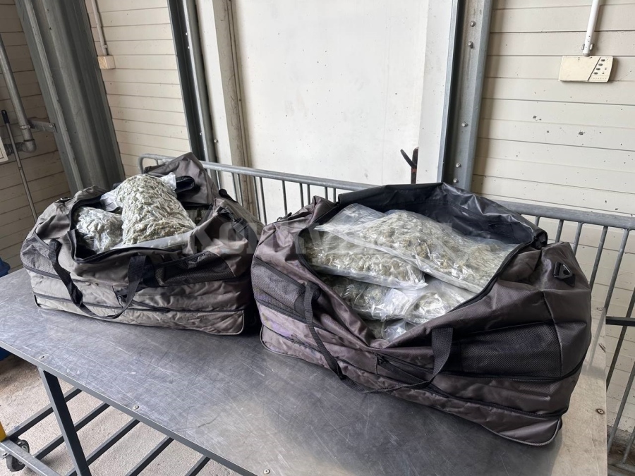 Близо 24 килограма марихуана задържаха на Капитан Андреево