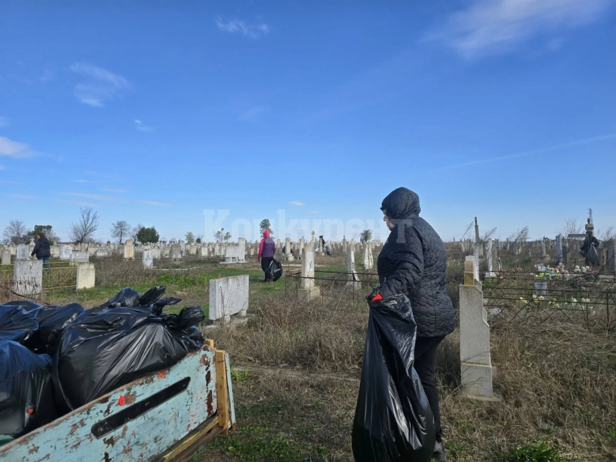 Разчистват сметища в Бутан