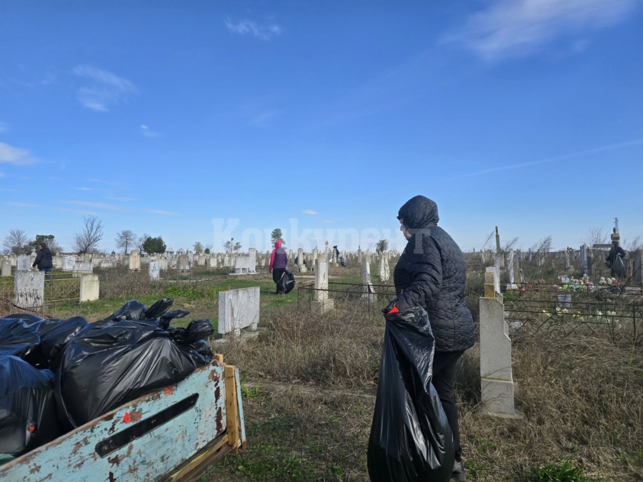 Разчистват сметища в Бутан