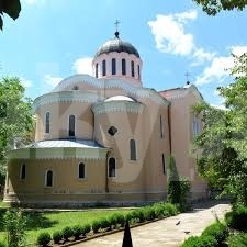 В храмовете във Враца днес ще се извърши тайнството Маслосвет
